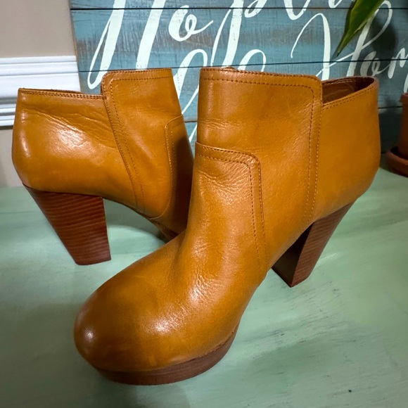 Gianni Bini Shoes - Gianni Bini